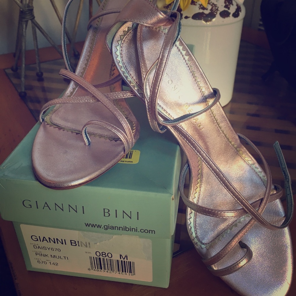 Gianni Bini strappy sandals, NIB, Sz 8